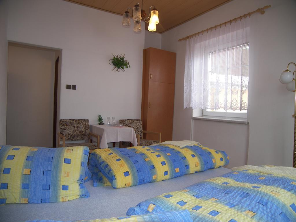 Penzion U Antonickova Pramene Marianske Lazne Exterior foto